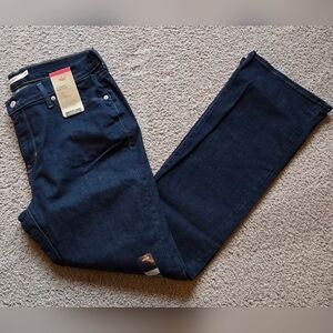 NWT Levi's Women's Dark Wash Denim Mid Rise Classic Bootcut Jeans, Size 16L